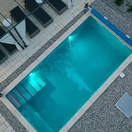 Holiday House Tos-Vila With Heated Pool เวอร์บนิค ภายนอก รูปภาพ